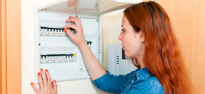 Estalviar-factura-de-la-llum